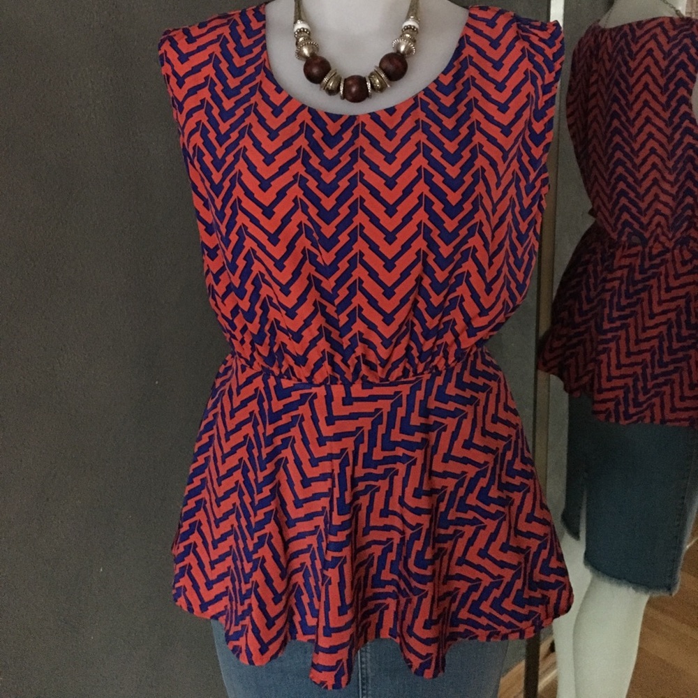 NWOT Paper Crane Abstract Print Peplum Sleeveless Blouse with Cut-Out Red Blue S